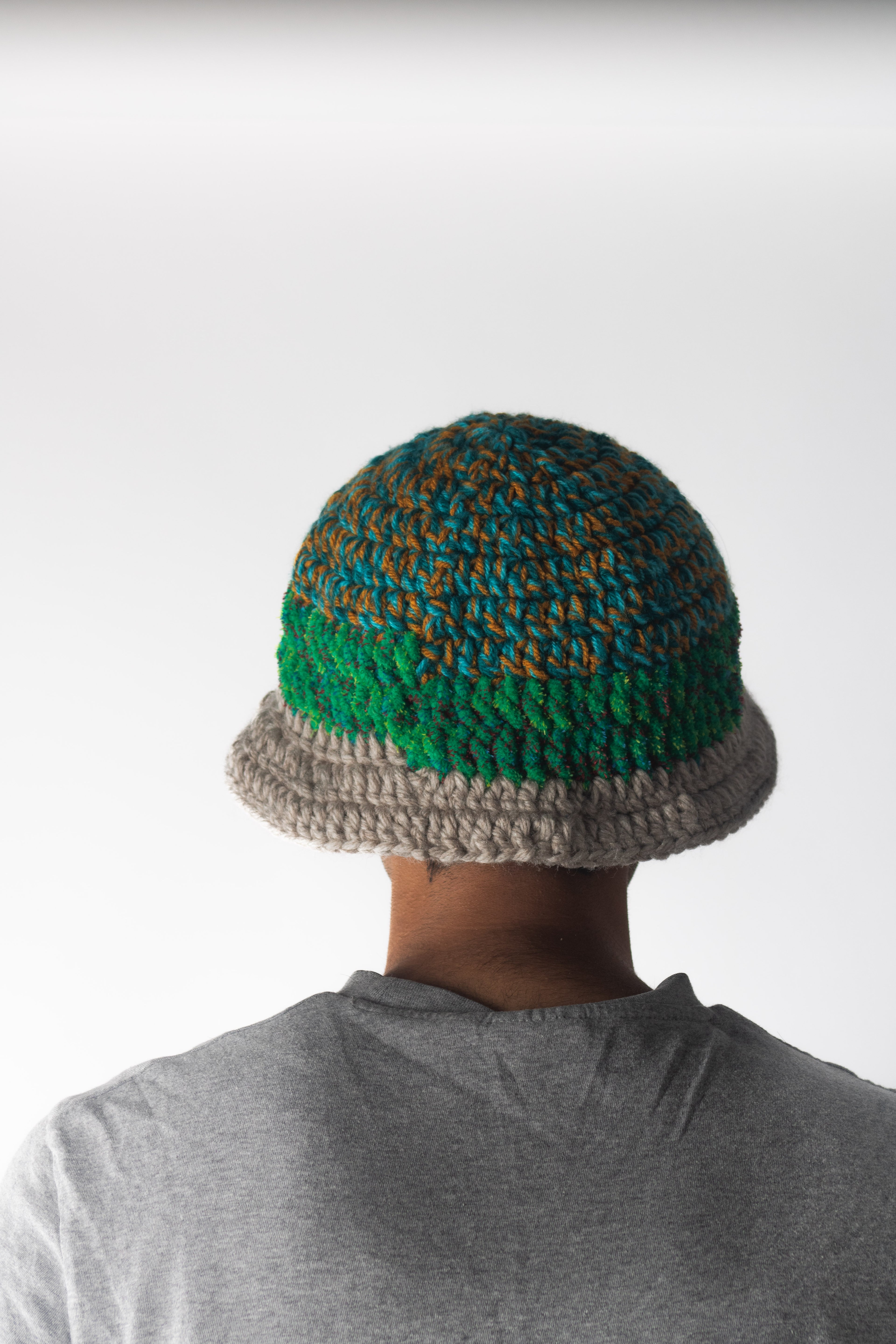 Green pasture bucket hat