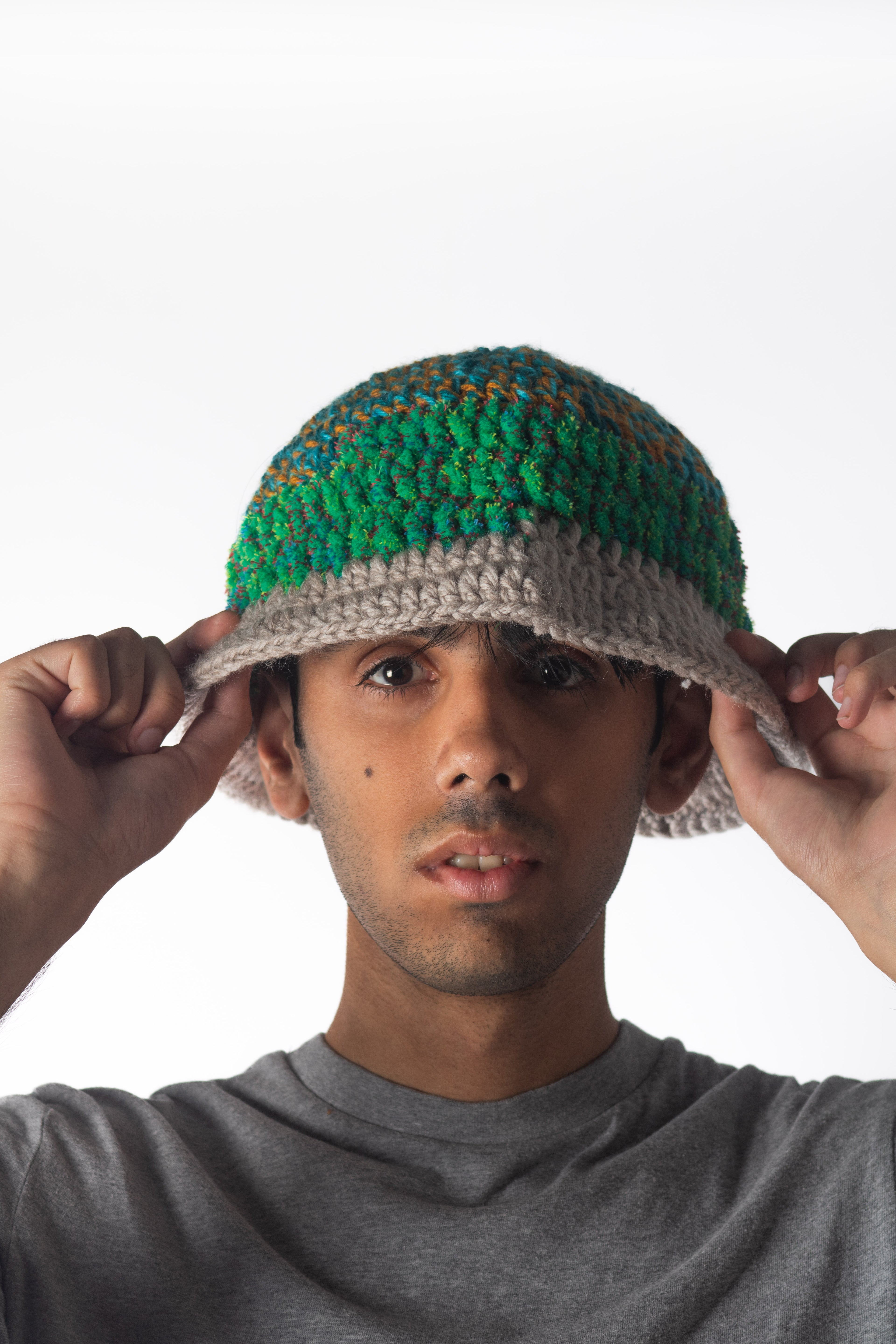 Green pasture bucket hat